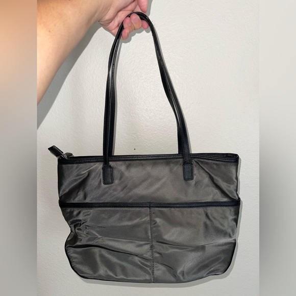 Michael Kors Shoulder Bag - Picture 2 of 13